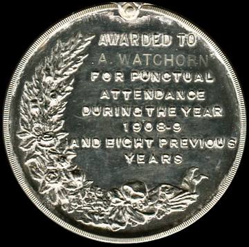 R15.jpg (14894 bytes)